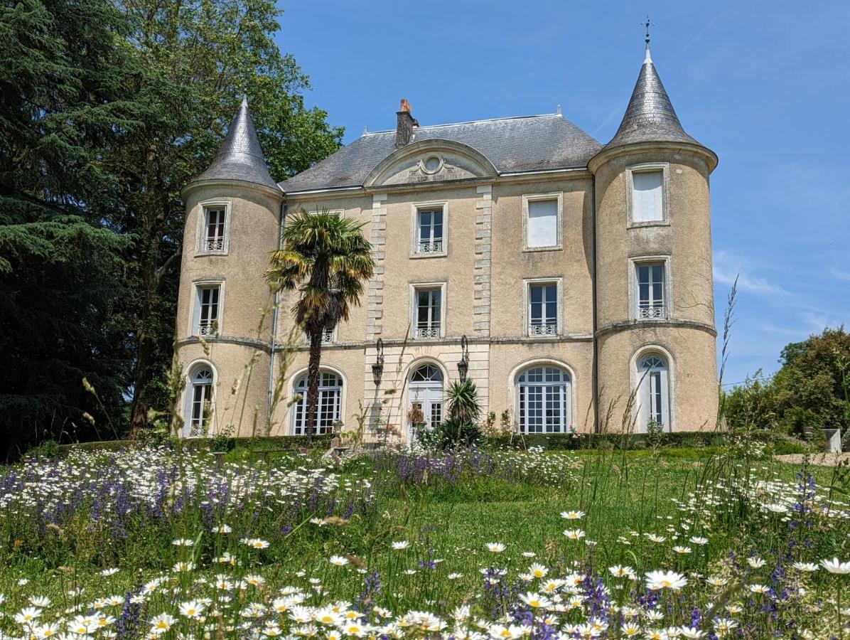 Chateau De Lavaud Montbron المظهر الخارجي الصورة