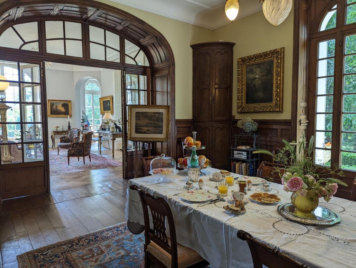 Chateau De Lavaud Montbron المظهر الخارجي الصورة